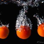 La chute des tomates dans l'eau prise en high speed pour figer le mouvement de l'eau
